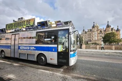 TICKER Landtagswahl MV | Anti-AfD-Protest in Schwerin