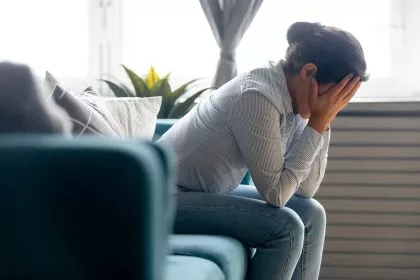 Wie das Festhalten an Gefühlen den Verstand versklaven kann