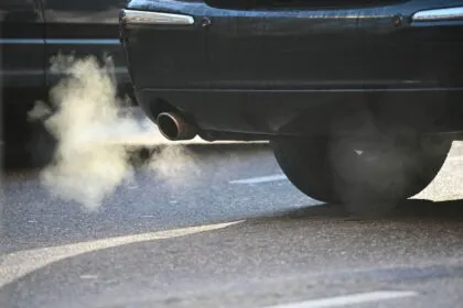 Verbrenner-Aus 2030? BGH prüft Klimaklagen gegen Autobauer