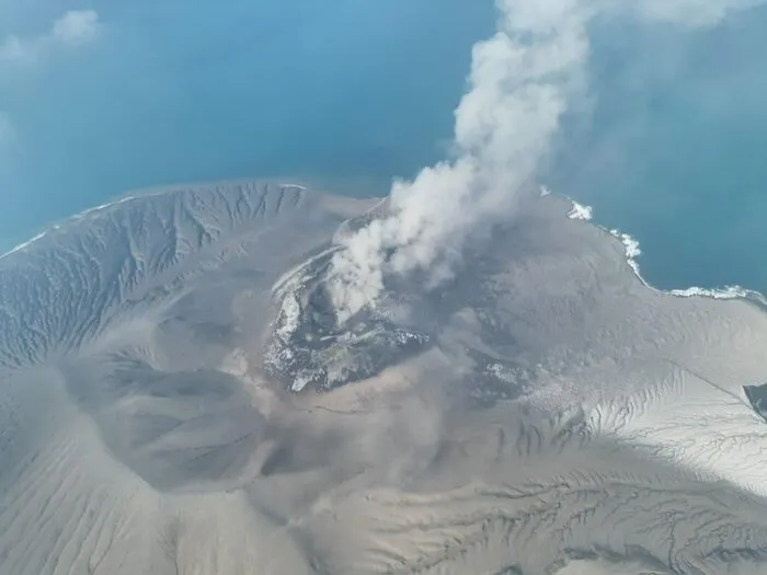 Der Anak Krakatau spuckte gewaltige Mengen Asche in den Himmel.