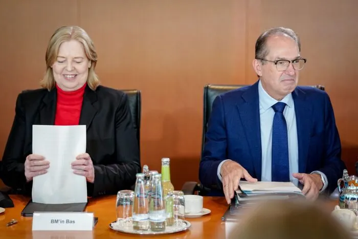 Die verantwortlichen Minister für den Aktuinsplan: Bas und Dobrindt.