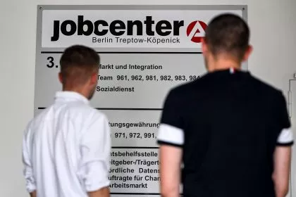 Viele junge Erwerbstätige für ihren Job überqualifiziert