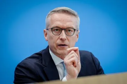 Deutschland und Kanada wollen Entwicklung von KI „im Dienste des Menschen“ vorantreiben