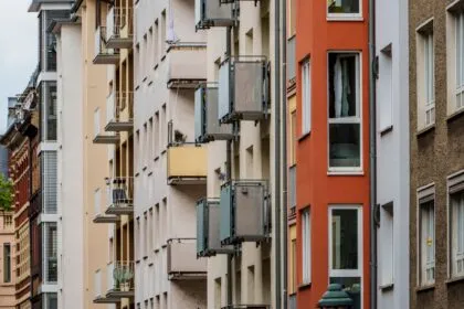 Miete für viele schwer bezahlbar - Was vom Kauf abhält