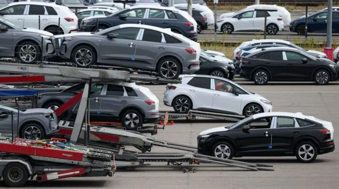 Bei Volkswagen Zwickau werden ausschließlich Elektro-Autos produziert - auch für die Marken Audi und Cupra. (Archivbild)