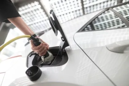 Anteil von E-Autos bei Neuzulassungen in EU erreicht Rekord