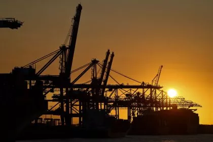 Rohstoffe, Technologie, Kontrolle: Steuern wir auf eine neue Kriegswirtschaft zu?