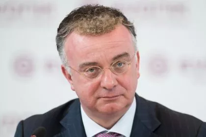 Evonik streicht bis 2029 weltweit weitere 3.200 Stellen - 2.150 davon in Deutschland