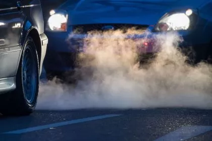 Forscher stellen EU-Regeln infrage - wie klimafreundlich sind E-Autos wirklich?