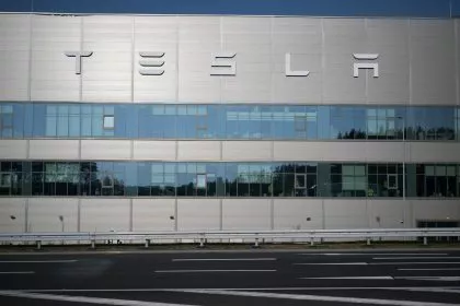 Brandanschlag auf Tesla-Werk: Hinweise auf Linksterrorismus verdichten sich