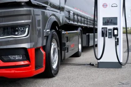EU-Kommission genehmigt Milliardenhilfe für Lkw-Schnellladesäulen