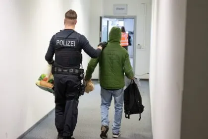 Trotz steigender Zahlen: Abschiebungen bleiben rechtlich und praktisch schwierig