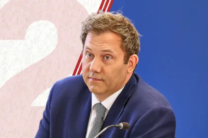 1. Oktober: Klingbeils Zuckersteuer gestoppt | Tankrabatt gestartet | 100 Beispiele für Steuerverschwendung