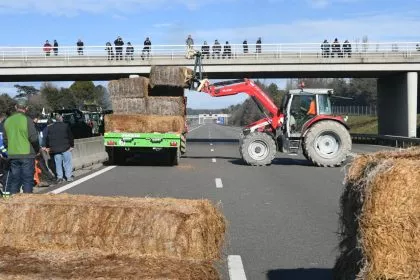 Frankreichs Bauern protestieren - und danken den Landwirten jenseits des Rheins