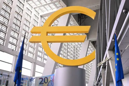 Euro auf Jahrestief: Löst Frankreich eine neue Eurokrise aus?