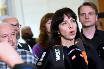 Elif Eralp und die Hamas-Frage: Bericht löst Debatte über Bedrohungslage aus