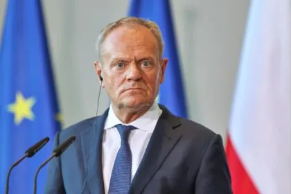 „Todernst“: Warschau alarmiert über Hinweise auf „Attentatsversuch“ gegen Tusk