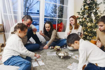 7 beliebte Gesellschaftsspiele für lange Winternächte
