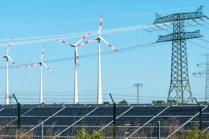 Reiche für Kurswechsel bei Energiewende