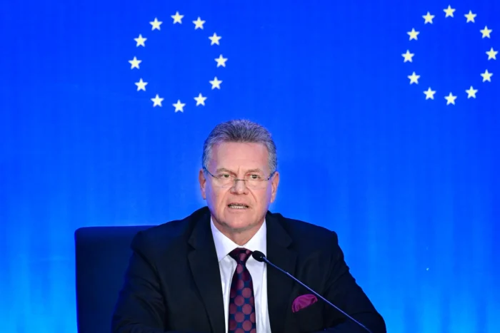 EU-Handelskommissar Maroš Šefčovič bei einer Pressekonferenz in Peking am 9. Oktober 2026.