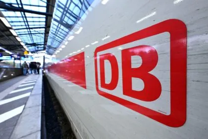 Fast jeder zweite Fernzug im September verspätet - Verkehrsminister verspricht „spürbare“ Verbesserung