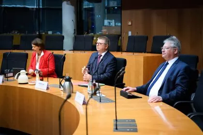 BND und Verfassungsschutz sehen wachsende Bedrohung durch Russland