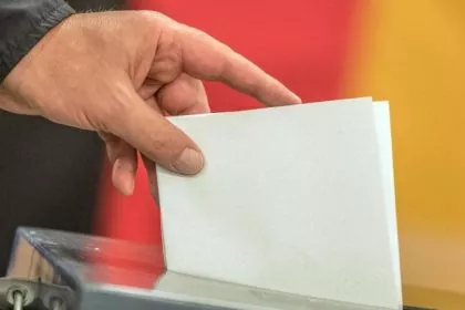 Wahlalter auf 16 herabsetzen? Pro und Contra
