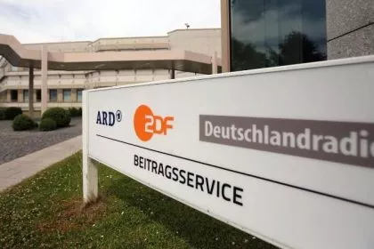 Streit um Rundfunkbeitrag: Karlsruhe verhandelt über Klagen von ARD und ZDF