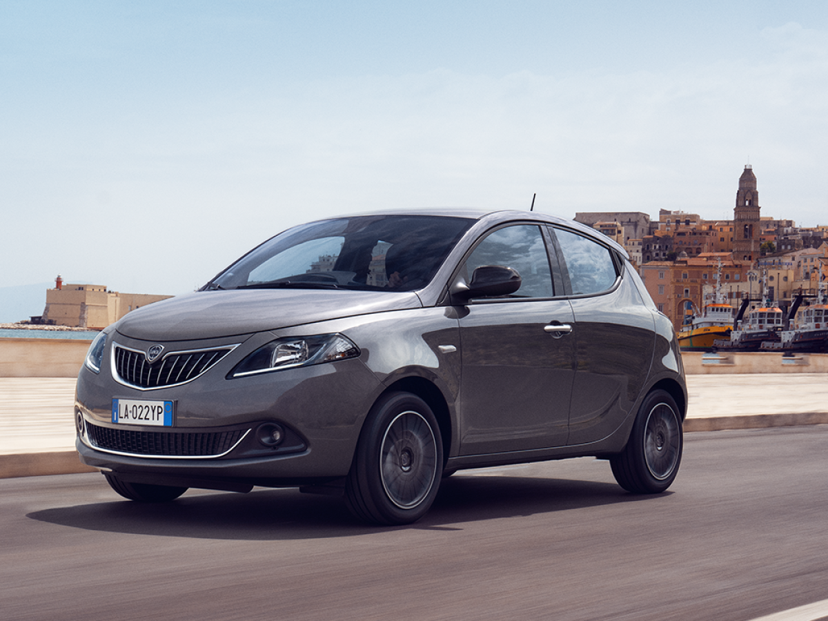 Lancia Ypsilon