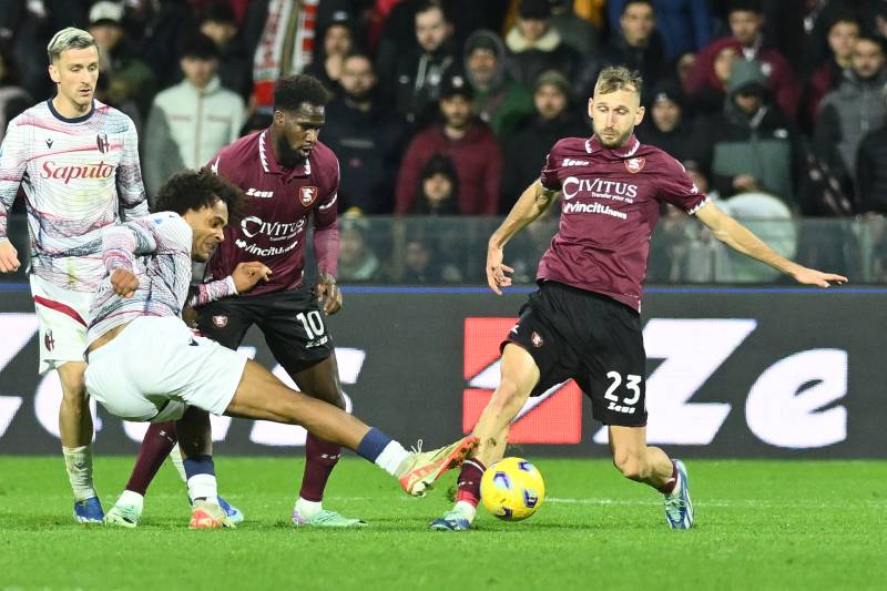 Zirkzee Salernitana Bologna Fotogramma