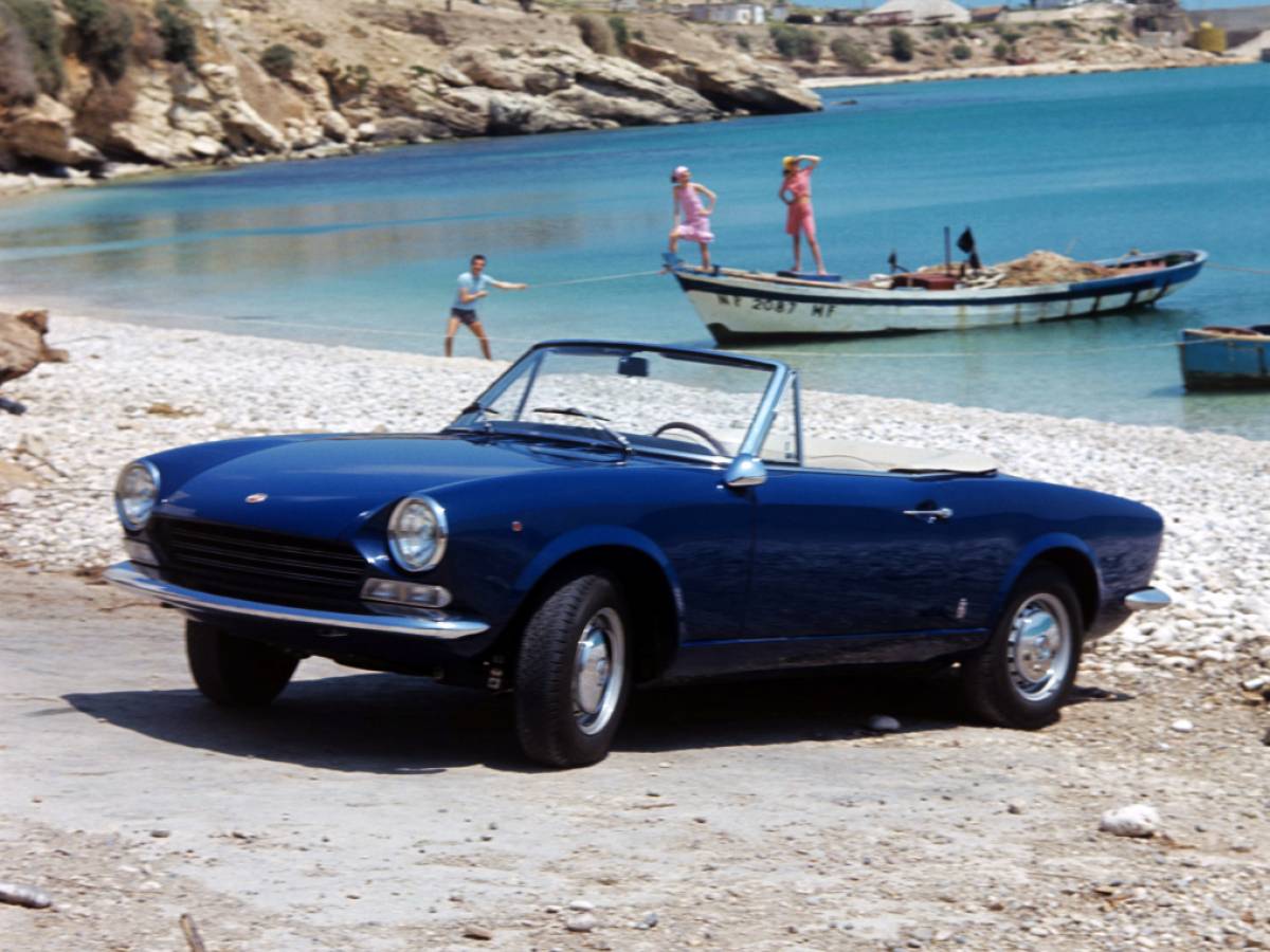 Fiat 124 Spider, guarda la gallery 12