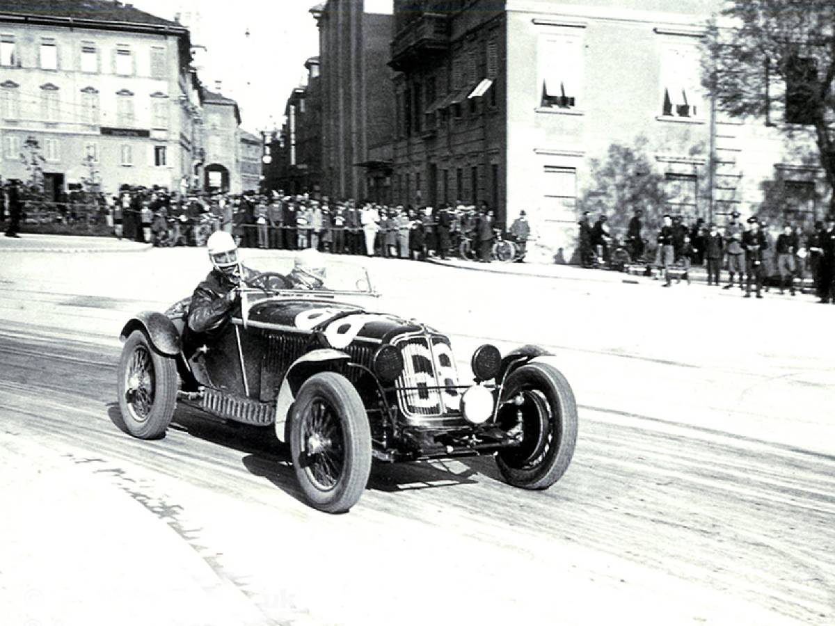 Maserati Tipo 26