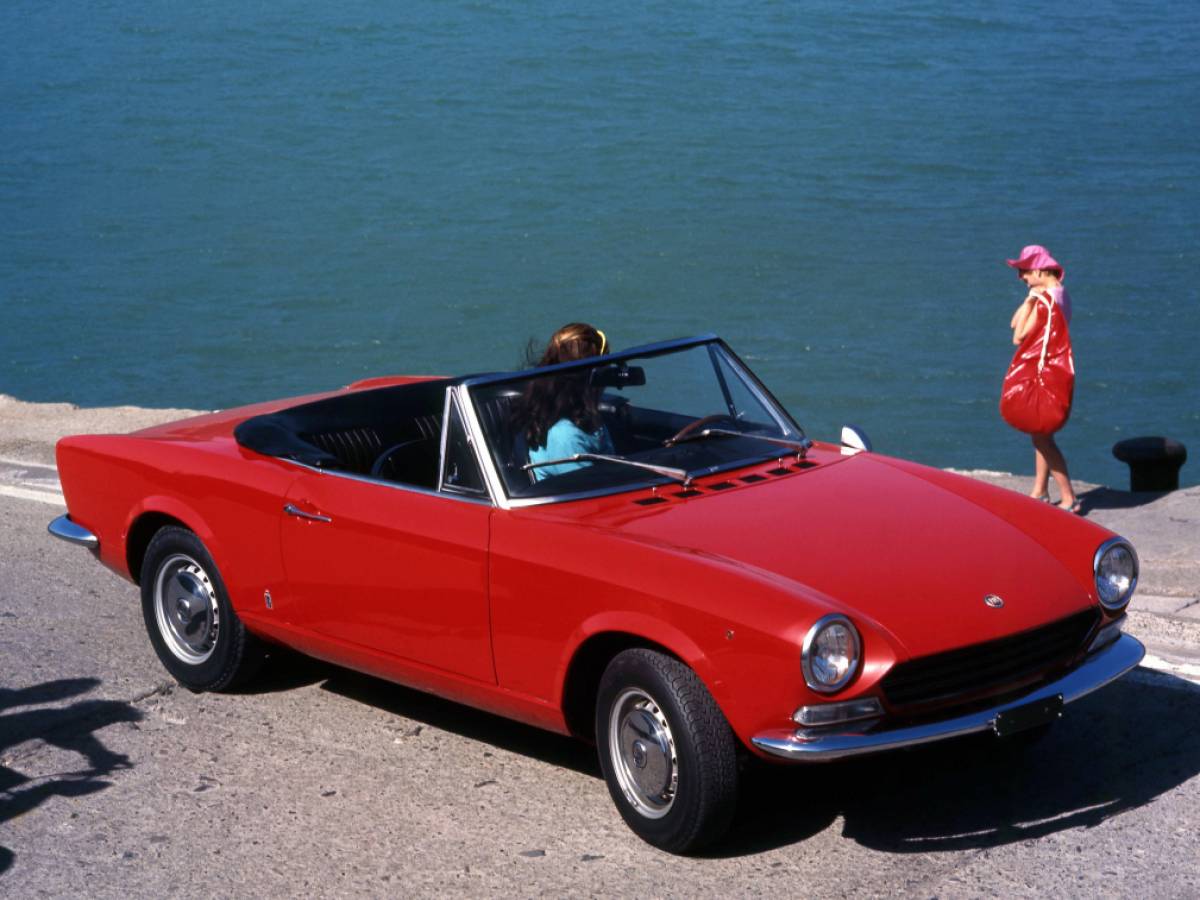 Fiat 124 Spider, guarda la gallery 10