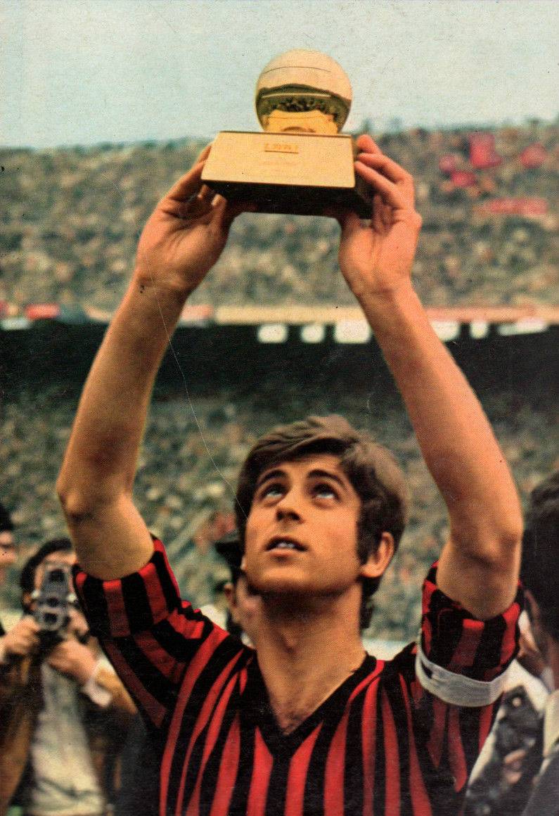 Gianni Rivera col Pallone d'Oro