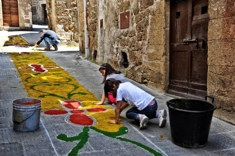 Pitigliano, infiorata