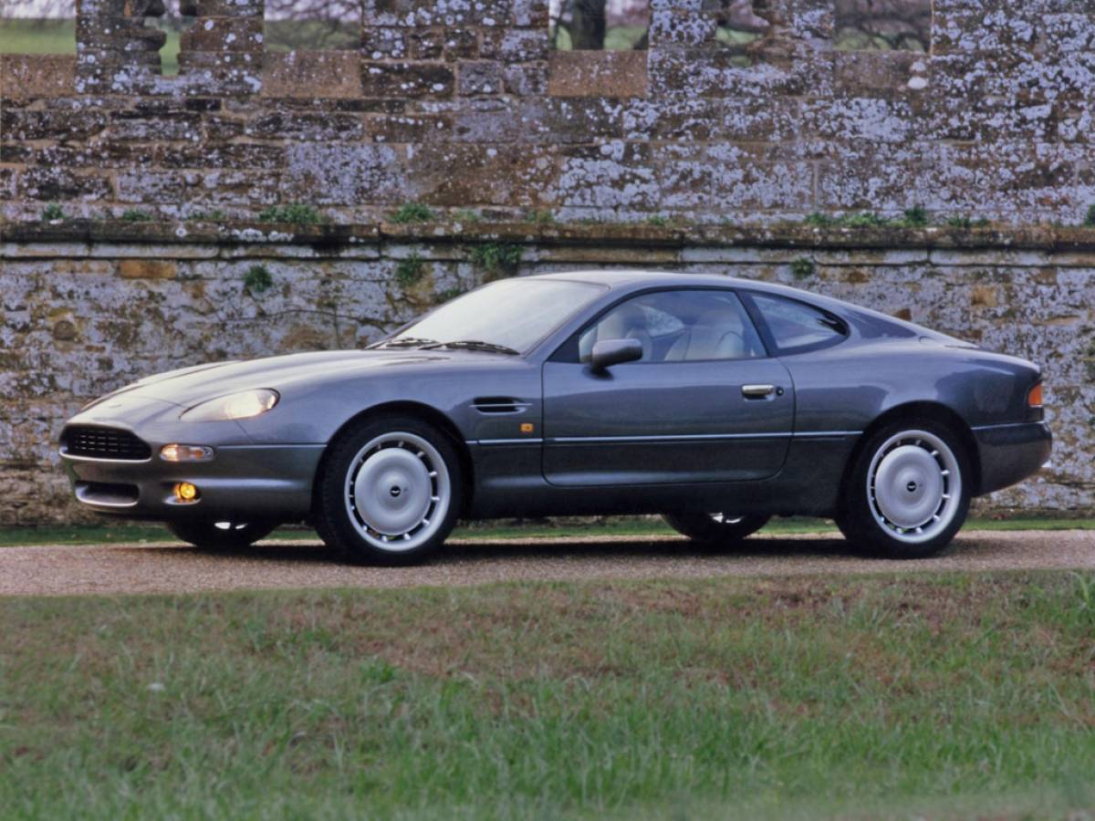 Aston Martin DB7