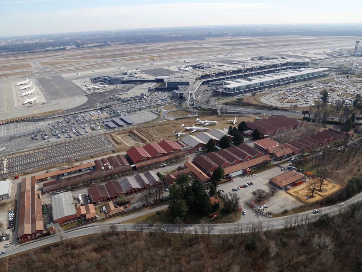 Veduta aerea di Volandia e dell'aeroporto di Milano Malpensa