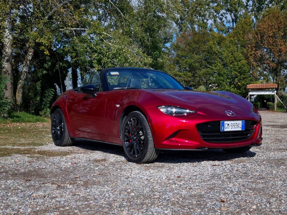 Mazda MX-5 2023: guarda la la gallery della sportiva più accessibile in commercio 12