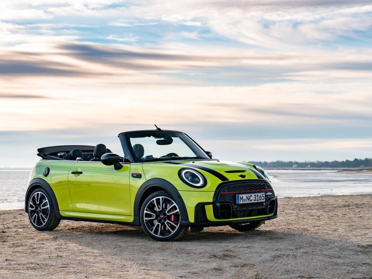 mini cabrio 2024