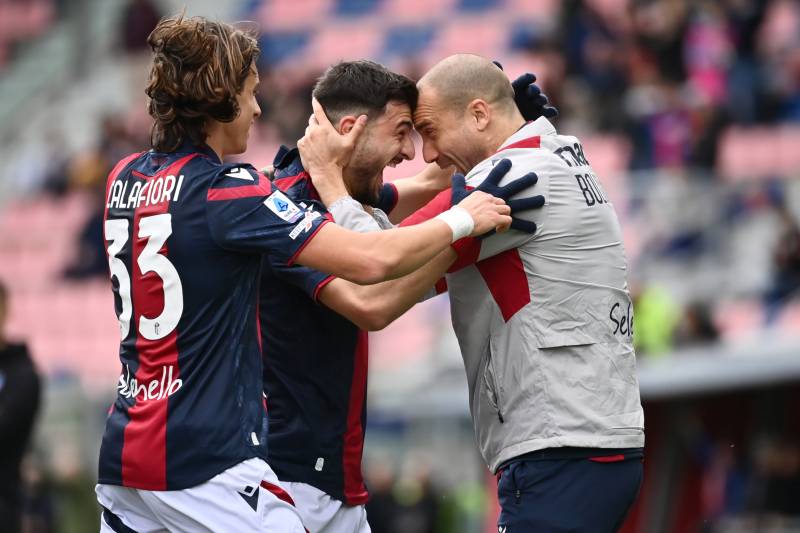 Orsolini celebrazione Bologna Salernitana