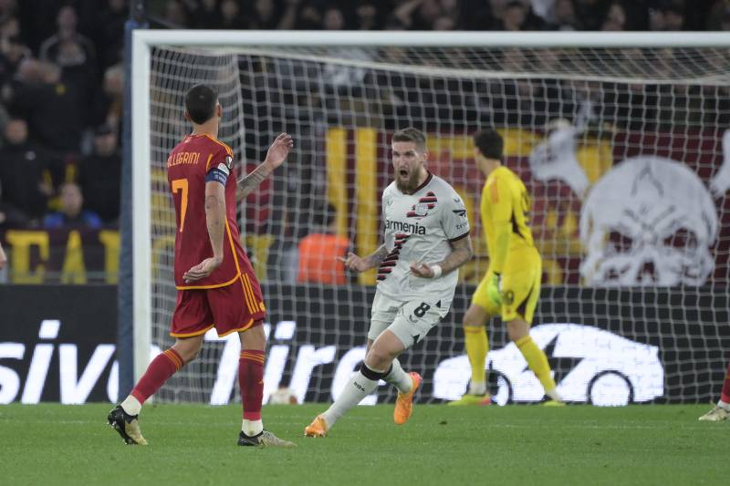 Andrich gol Roma Bayer Leverkusen