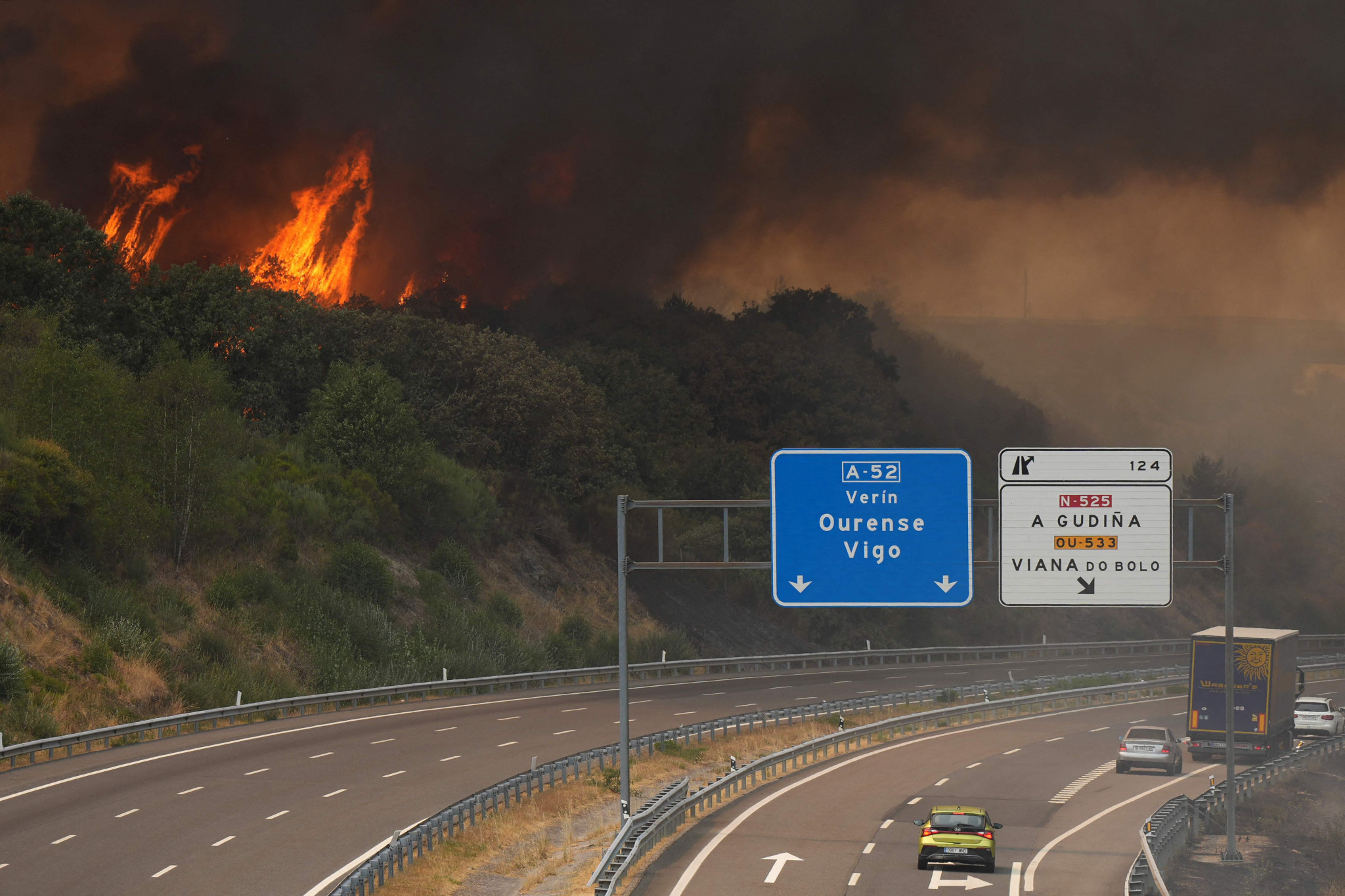 Des incendies toujours hors de contrôle en Espagne