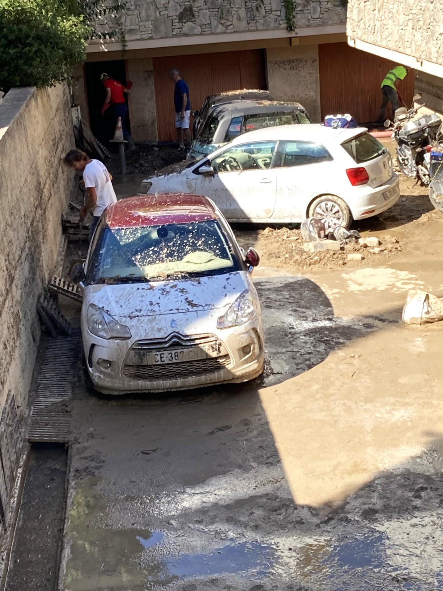 À Cassis, le village a été nettoyé en une nuit