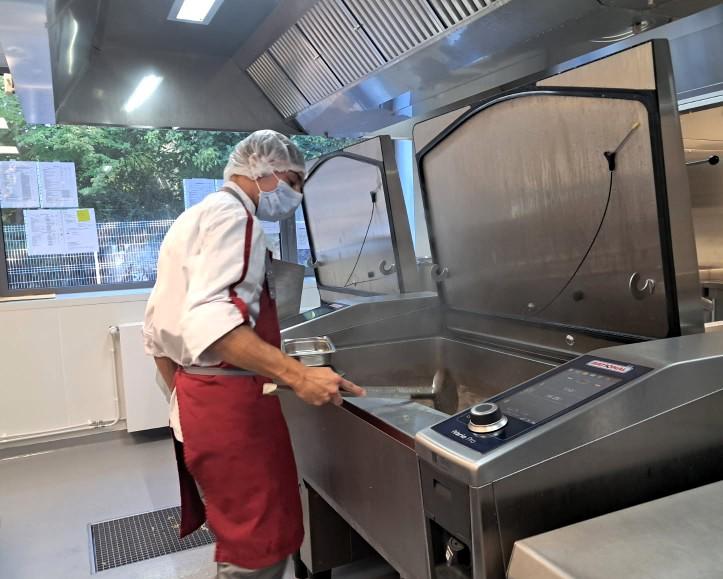 Une cuisine centrale pour des plats d’écoliers vertueux
