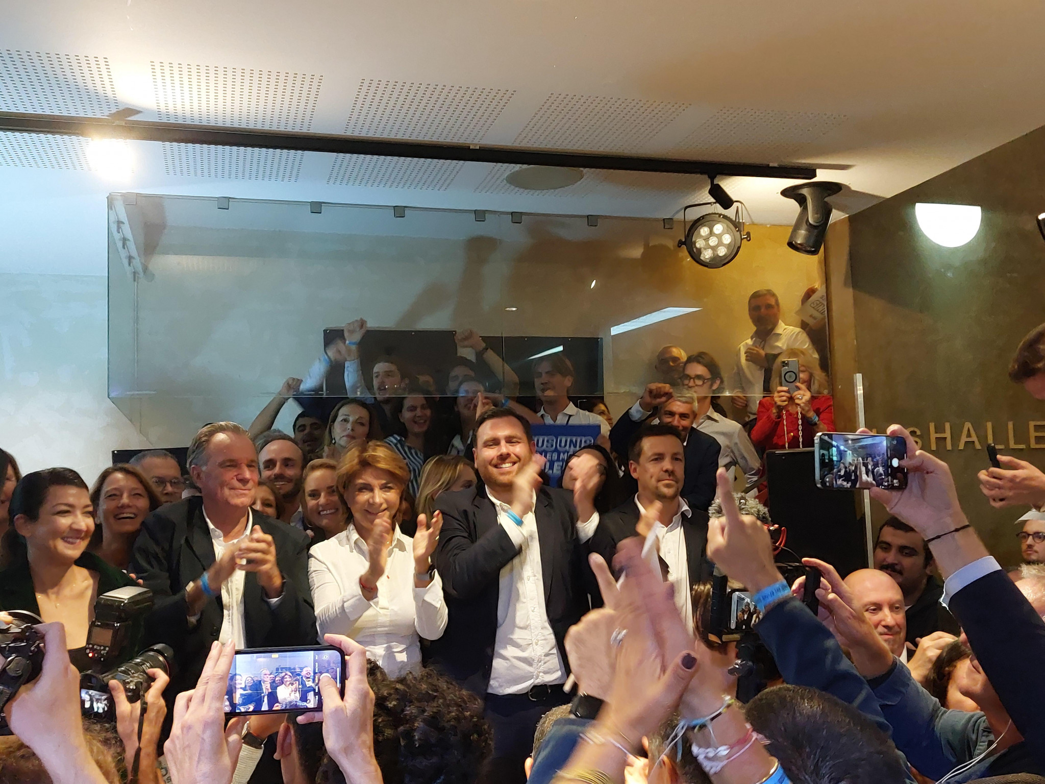 Vassal officialise sa candidature, à droite toute