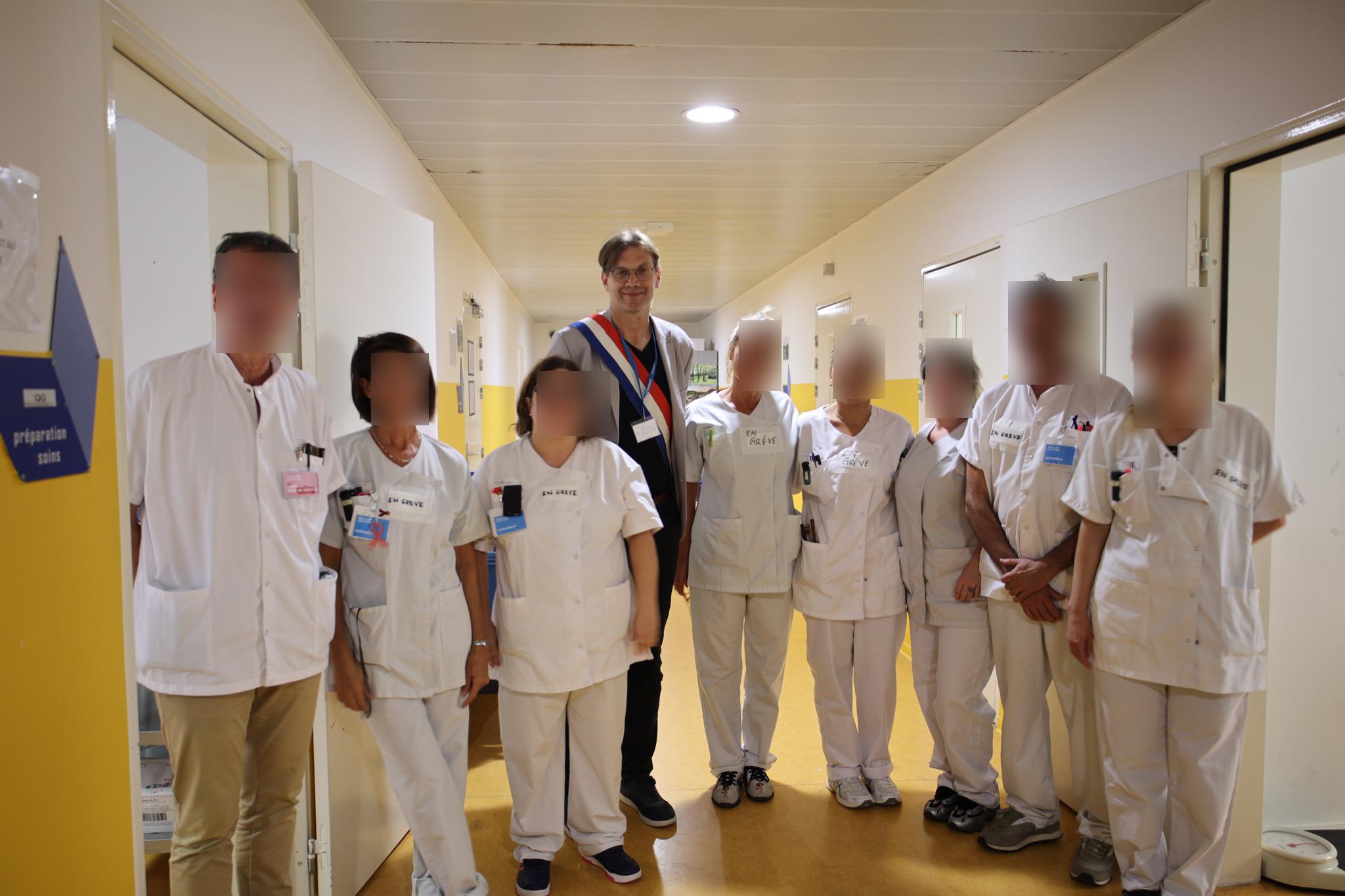 Visite surprise d’Hendrik Davi à la prison des Baumettes