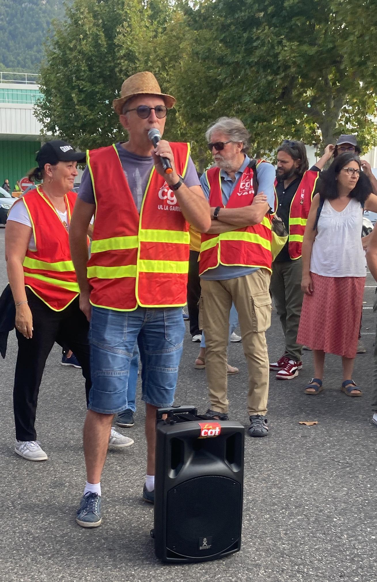 À Toulon, plus de 500 manifestants troublent l’activité commerciale