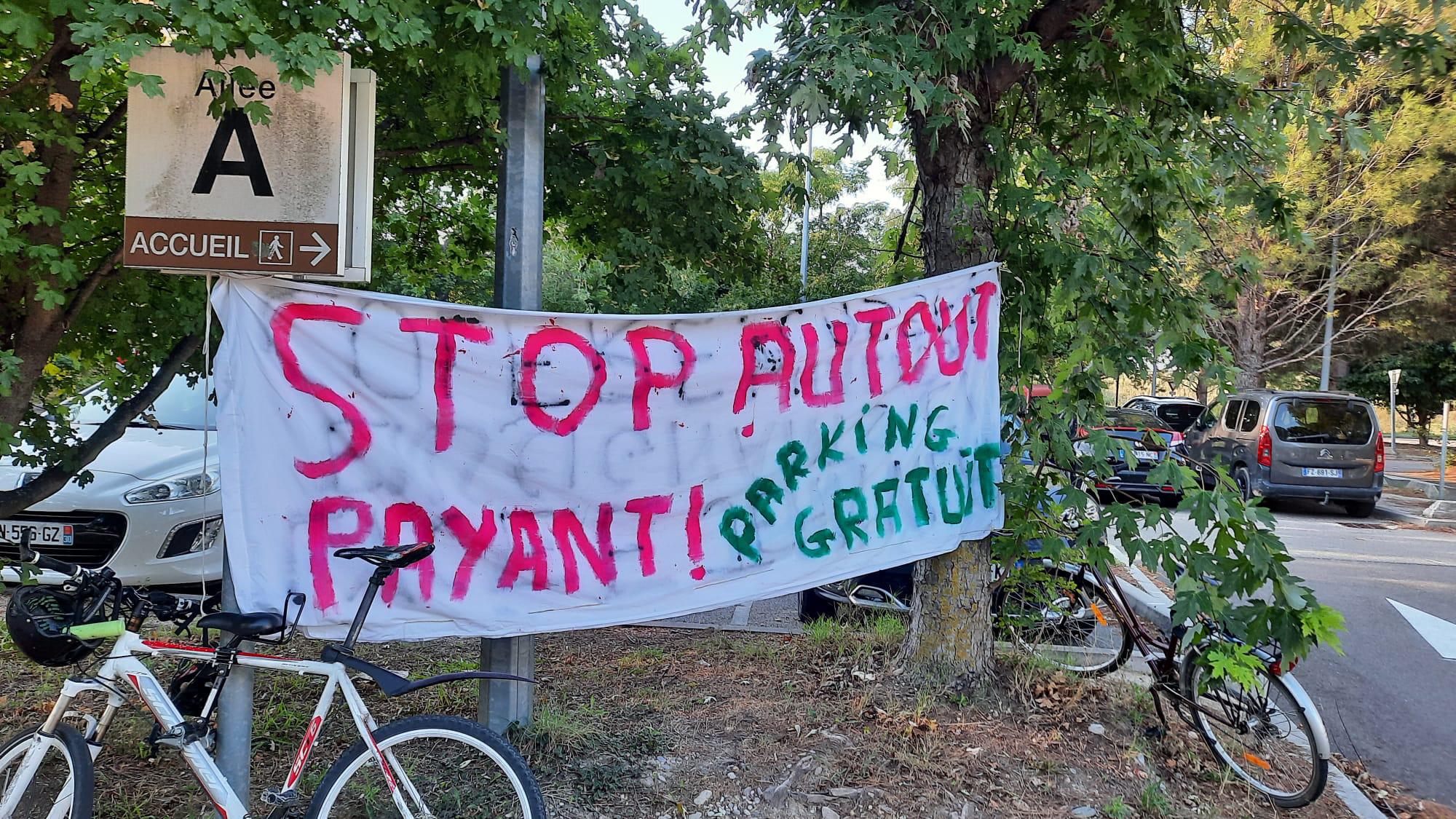Vers la fin des parkings payants à l’hôpital&nbsp;?
