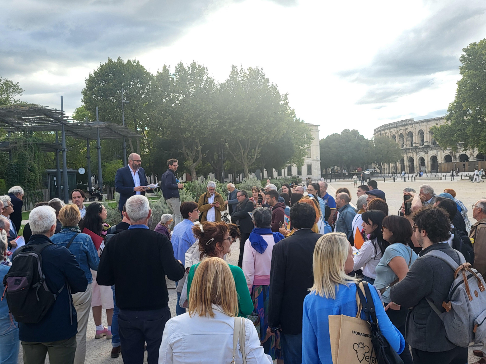 Bouget mise sur la parole des habitants
