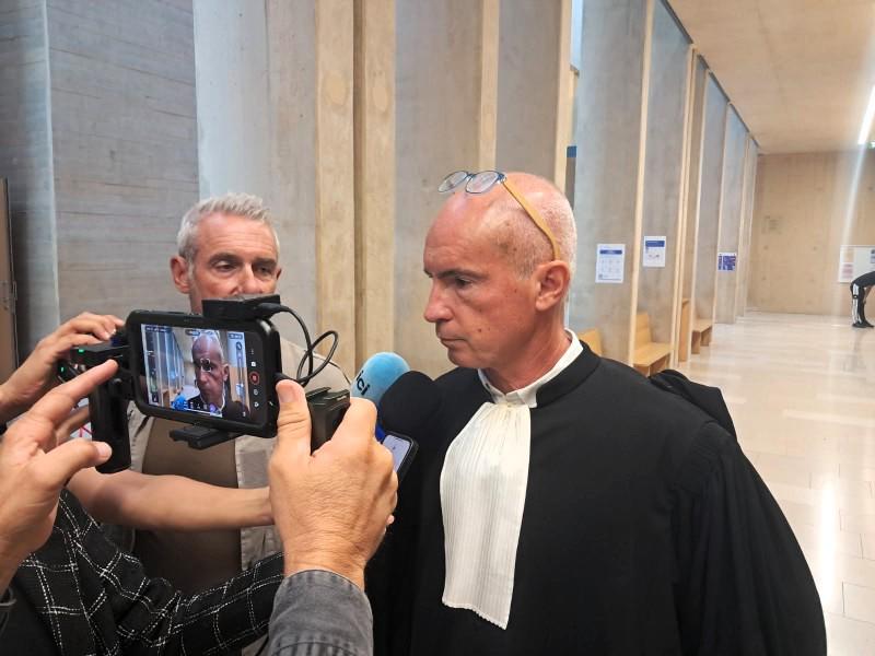 Des pilleurs présumés de palourdes devant le tribunal